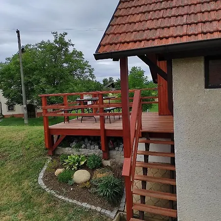 - Vinny Sklipek Apartment Jevisovka